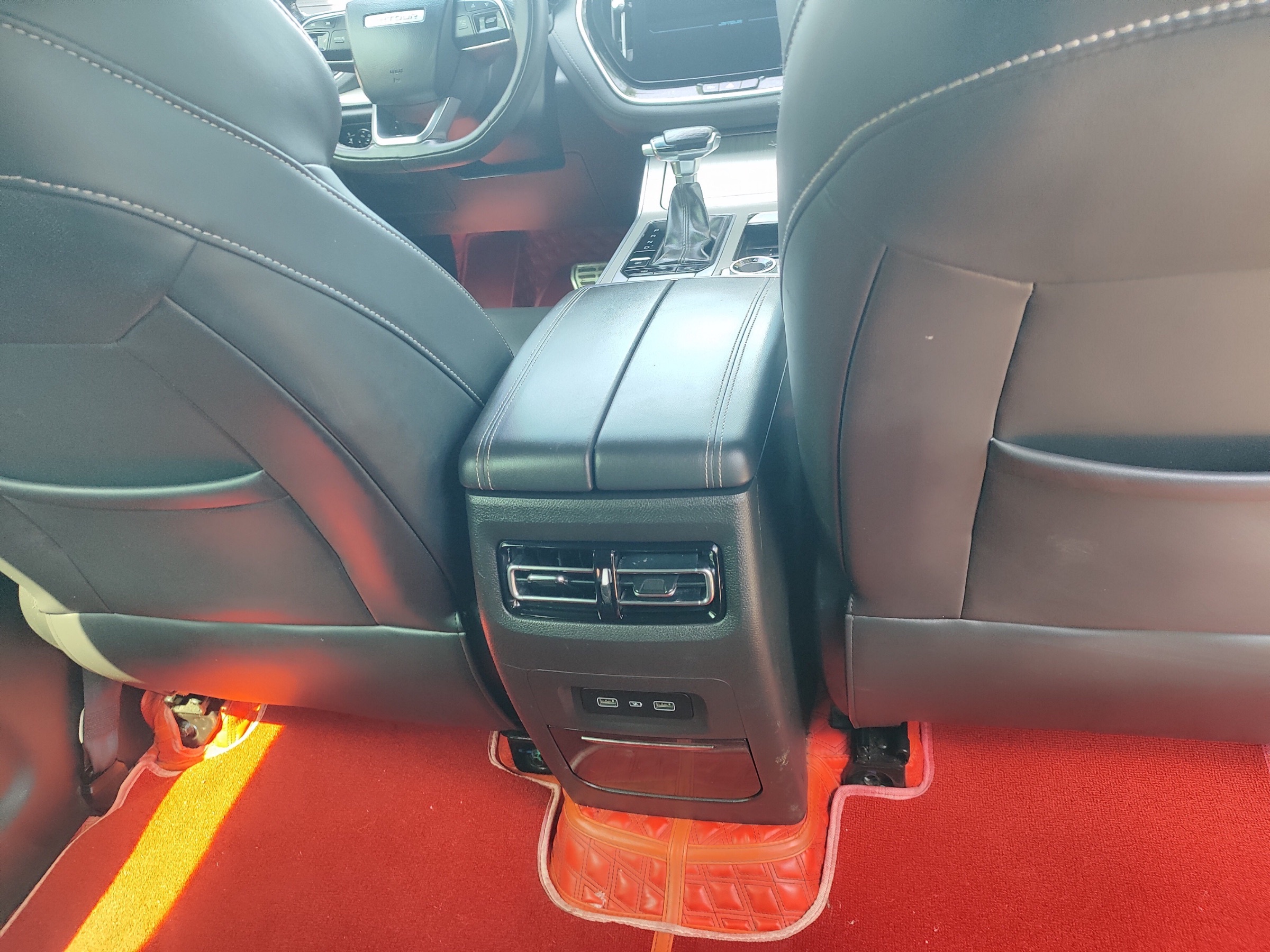 2020 Jetour X70 COUPE 1.5T — photo 12