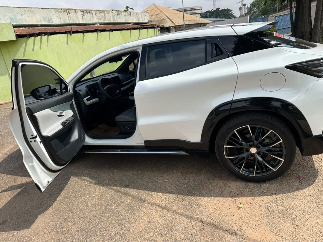 2023 Changan Uni-T Luxury Trim — photo 13