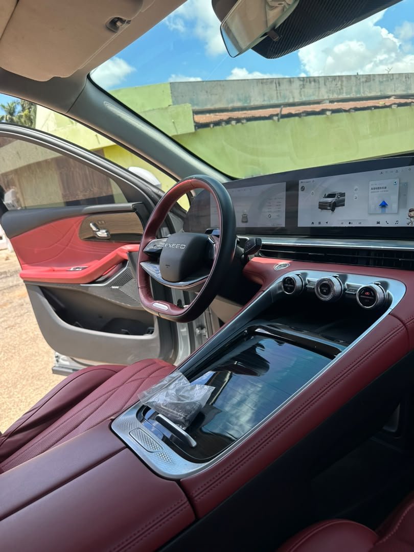 2023 Exeed AWD RX 400T Flying fish version Premuim Flying Fish — photo 3
