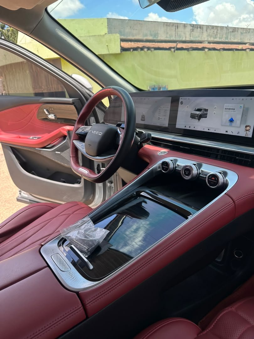 2023 Exeed AWD RX 400T Flying fish version Premuim Flying Fish — photo 7