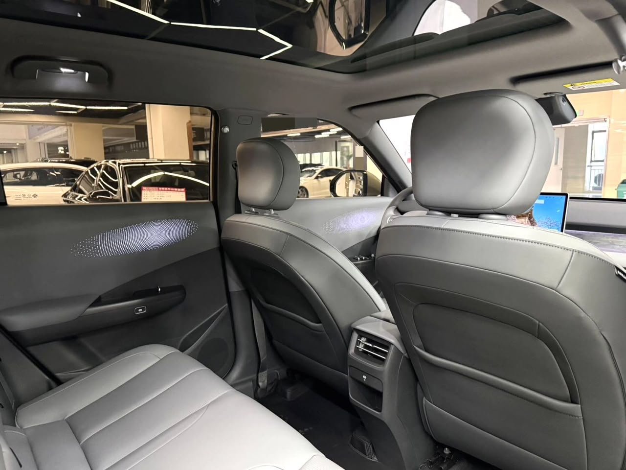 2025 Dongfeng Nammi 06 Premium version — photo 8